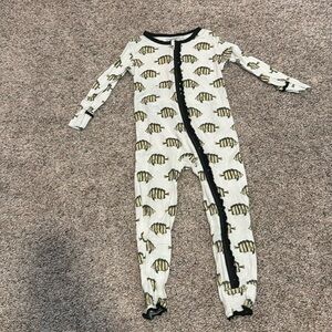 Kickee pants 2t footless pajamas